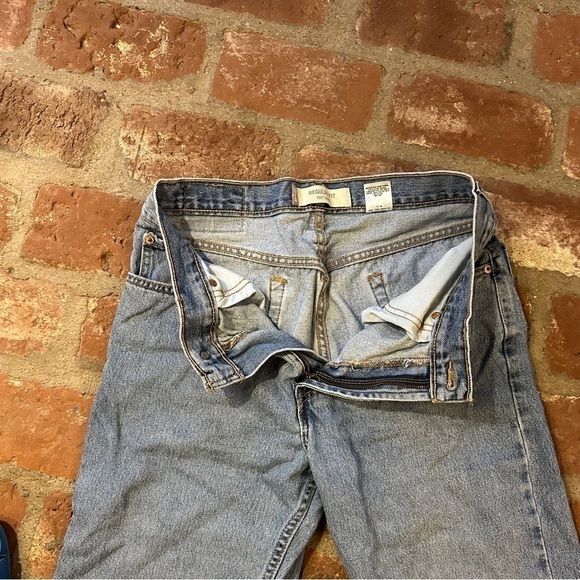 Levi's Regular Fit 505 Jeans 34 waist & 30 length - Picture 10 of 14